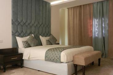 Holiday Plus Alsalamh  هوليداي بلس السلامة