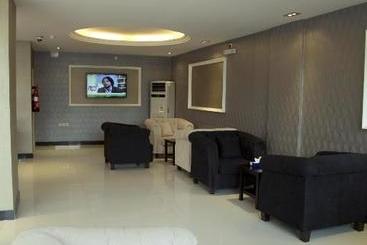 Al Nakhlah Furnished Units