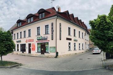 膳宿费 Guesthouse Zlatý Hrozen