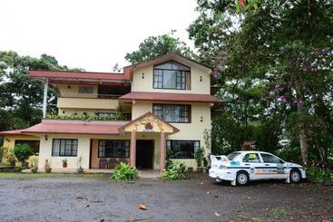 پانسیون Hostal La Molienda