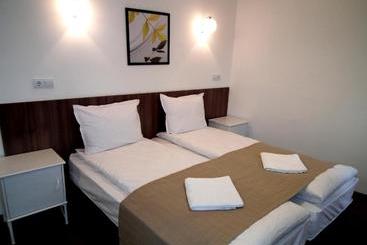 膳宿费 White House