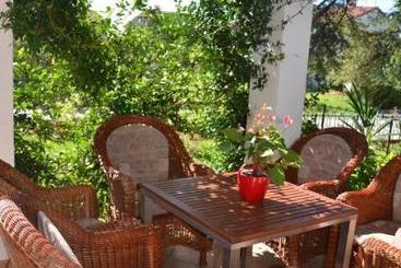 پانسیون Apartments Bertok
