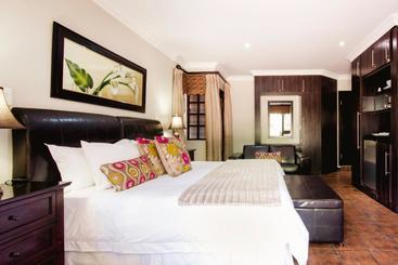 펜션 @the Villa Guest House