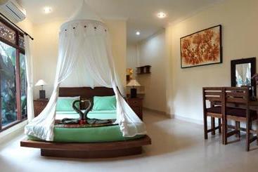 پانسیون Villa Bungsil Gading
