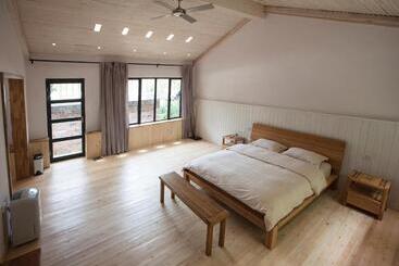 پانسیون Zen Box House