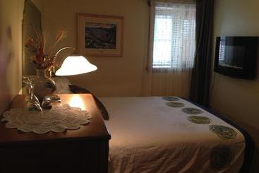 호스텔 Auberge La Fjordelaise & La Rosalie