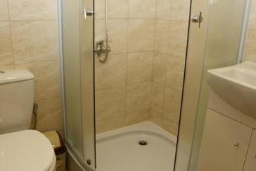 هاستل Hanu Lui Gica Spa