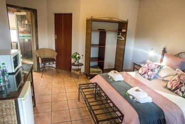 پانسیون Amity Guesthouse