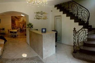 پانسیون Prima Villa Guest House