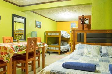 پانسیون Hostal Inthalassa Caldera