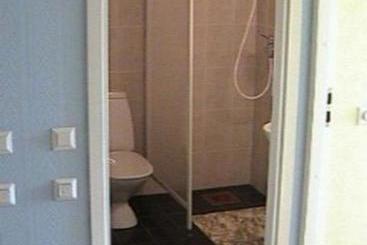 پانسیون Kuressaare Airport Guest House