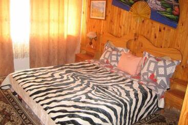 펜션 Violeta 7 Guest House