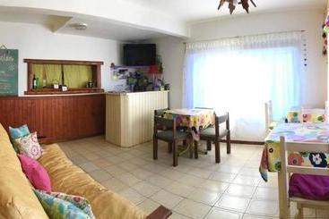 هاستل Hospedaje Unelen