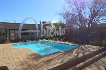 پانسیون Abiento Guesthouse