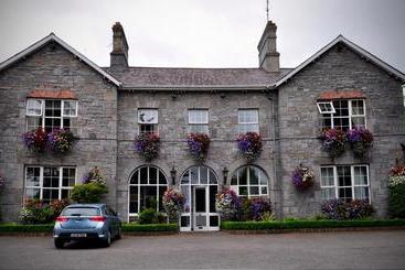 פנסיון Highfield House Guesthouse