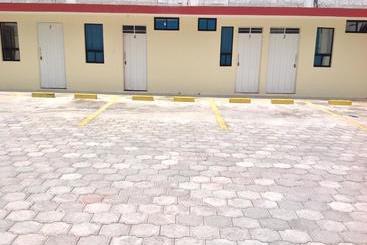 پانسیون Hostal La Joya
