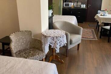 بنسيون Mandula Ház