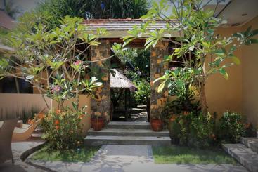 پانسیون Matahari Inn