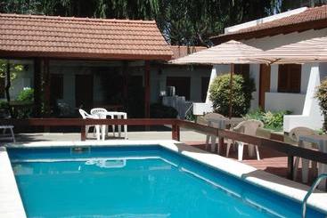 هتل آپارتمان El Agora