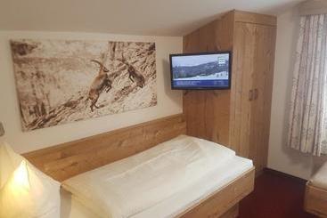 Oberauer Wagrain   Die Eco Familien Hotelpension B&b