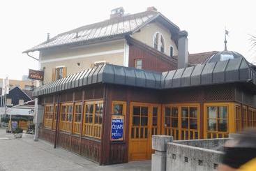 پانسیون Guest House Arvaj