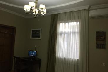 پانسیون Magnolia Guest House