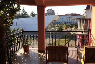 پانسیون Magnolia Guest House