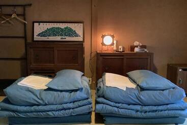 بنسيون Onomichi Guest House Anago No Nedoko