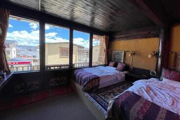 פנסיון Timeless Inn