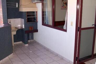 アパートホテル Residencial Itapema