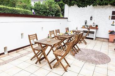 Helenental Pension & Apartments