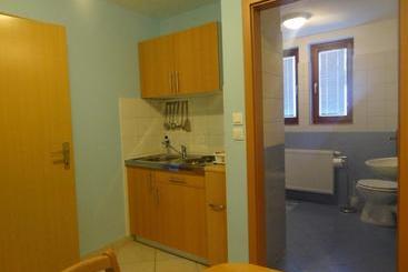 پانسیون Apartment Modrina