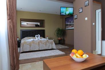 پانسیون Guest House Amore