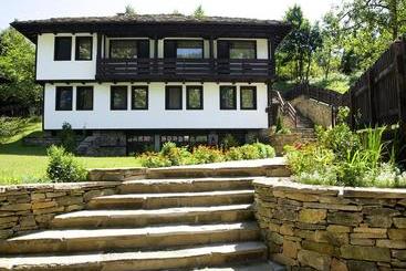 پانسیون Strannopriemnitsa Guest House