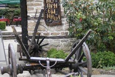 پانسیون Strannopriemnitsa Guest House