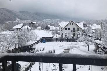 Pensiunea Cerbul Carpatin