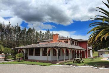 هاستل Hosteria San Carlos Tababela