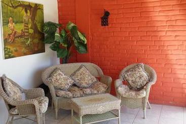 هاستل Hosteria San Carlos Tababela