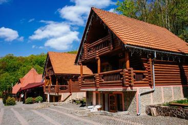 هاستل Toursit Complex Polyana Kvasova