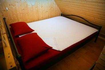 پانسیون Guest House šampētera Māja