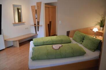 פנסיון Haus Frey