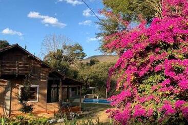 펜션 Pousada árvore Centenária