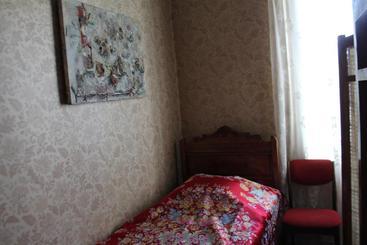 پانسیون Tlt Guest House