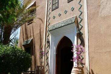 تختخواب و صبحانه Dar Nakhla   Zagora Guest House