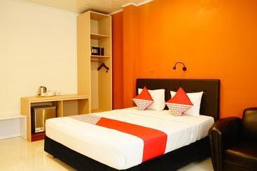 فندق Oyo 629 Grand Vella