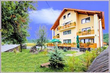 پانسیون Camves Inn