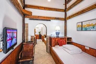 بنسيون Hui Boutique