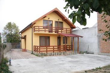 پانسیون Vila Korona