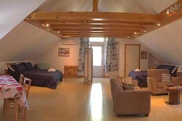 호스텔 Aux Petits Oiseaux Citqo96751