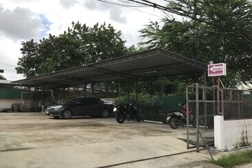 ユースホステル Ponlaan Apartment